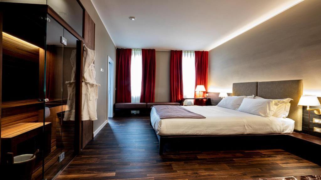 10 Keys Milano Hotell Exteriör bild